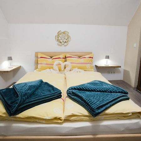Hotel Christian Haus Sibiu Extérieur photo