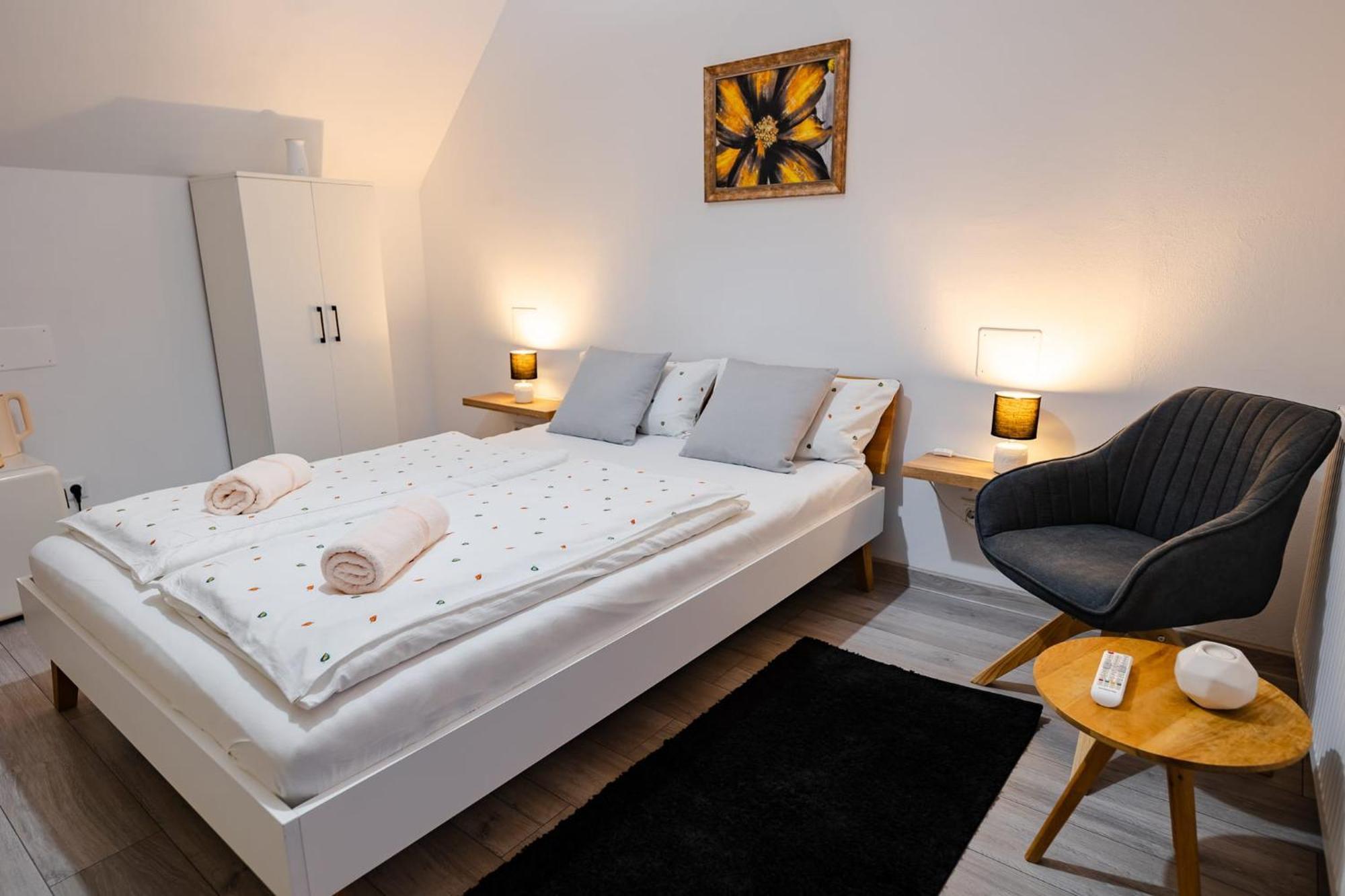 Hotel Christian Haus Sibiu Extérieur photo